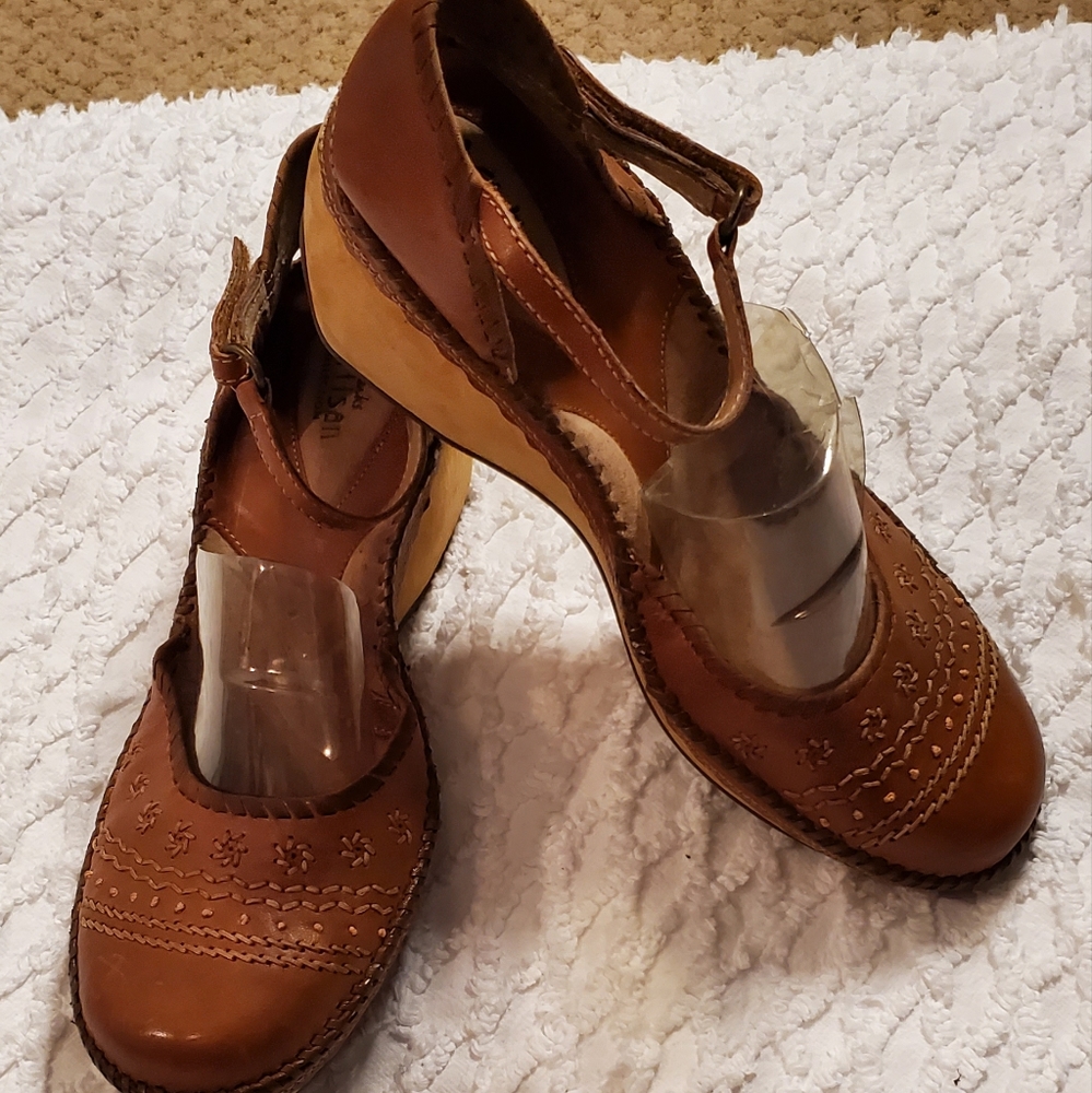 Clarks Artisan boho wedges